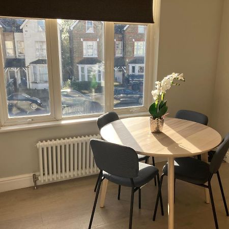 Splendid 2 Bed Flat With Private Terrace In Wimbledon - 2 The Queens Apartment London Exterior photo